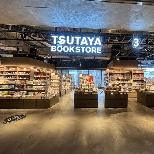 『TSUTAYA BOOKSTORE 新綱島』にて取り扱いを開始！